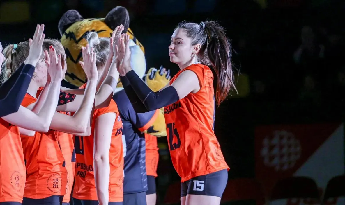 Виктория Кошман и Анастасия Грачёва покинули волейбольный клуб «Амурские Тигрицы» Виктория Кошман и Анастасия Грачёва покинули волейбольный клуб «Амурские Тигрицы»