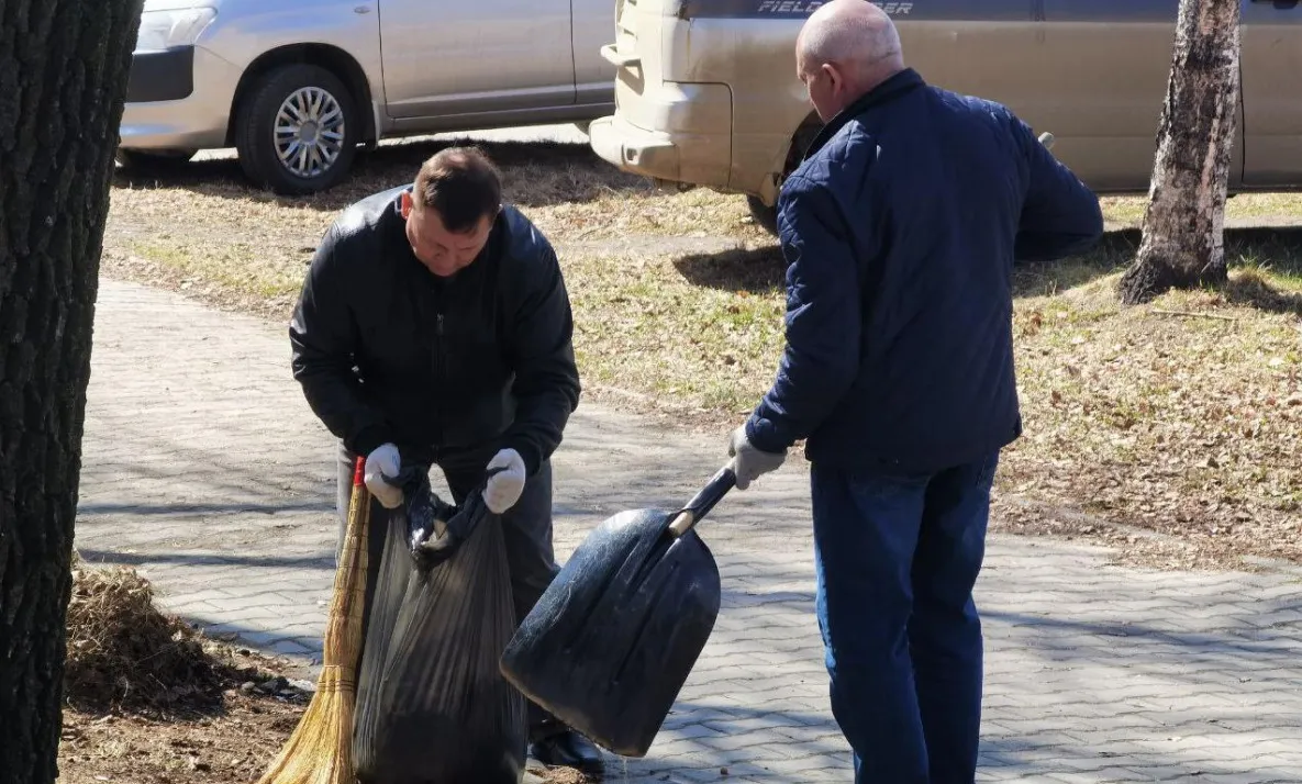 В Чистый четверг Хабаровский край вышел на субботник В Чистый четверг Хабаровский край вышел на субботник