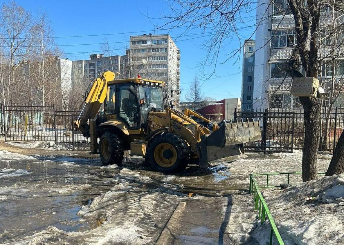 В Хабаровске по требованию прокуратуры очищены дворы ото льда