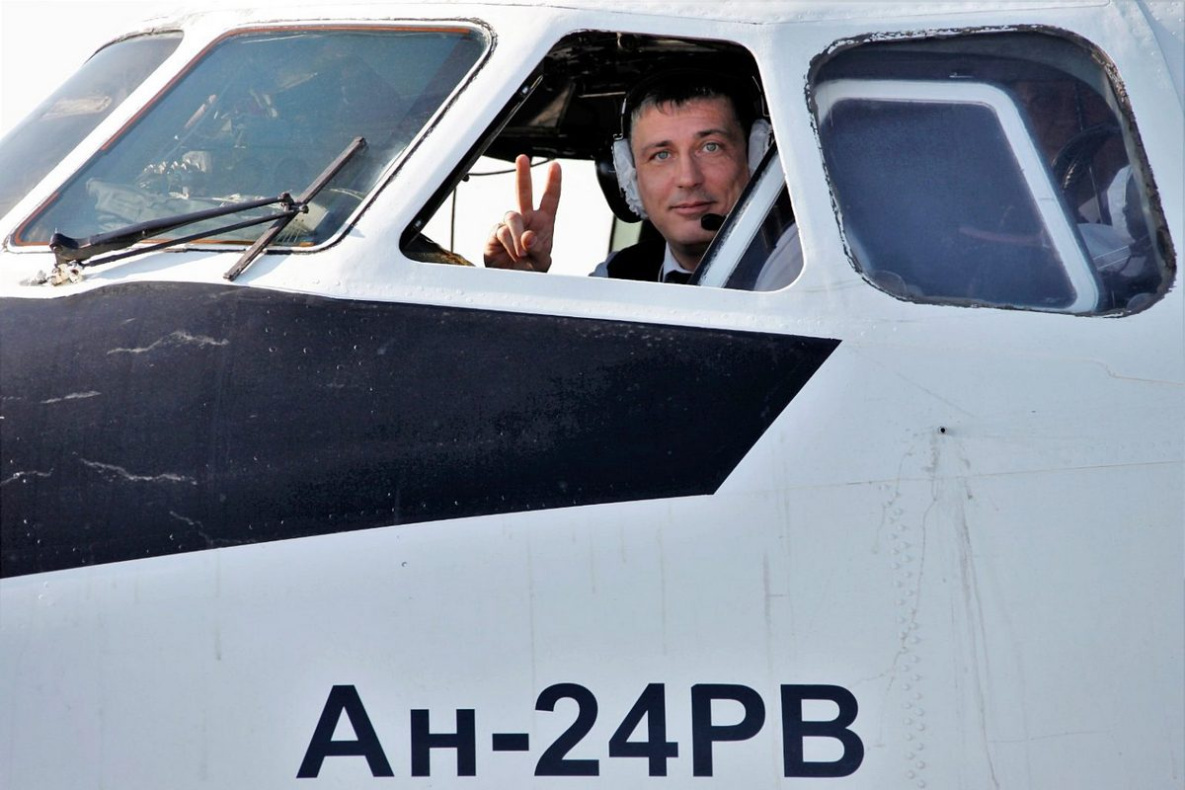 Новый командир сел за штурвал самолёта «Хабаровских авиалиний»