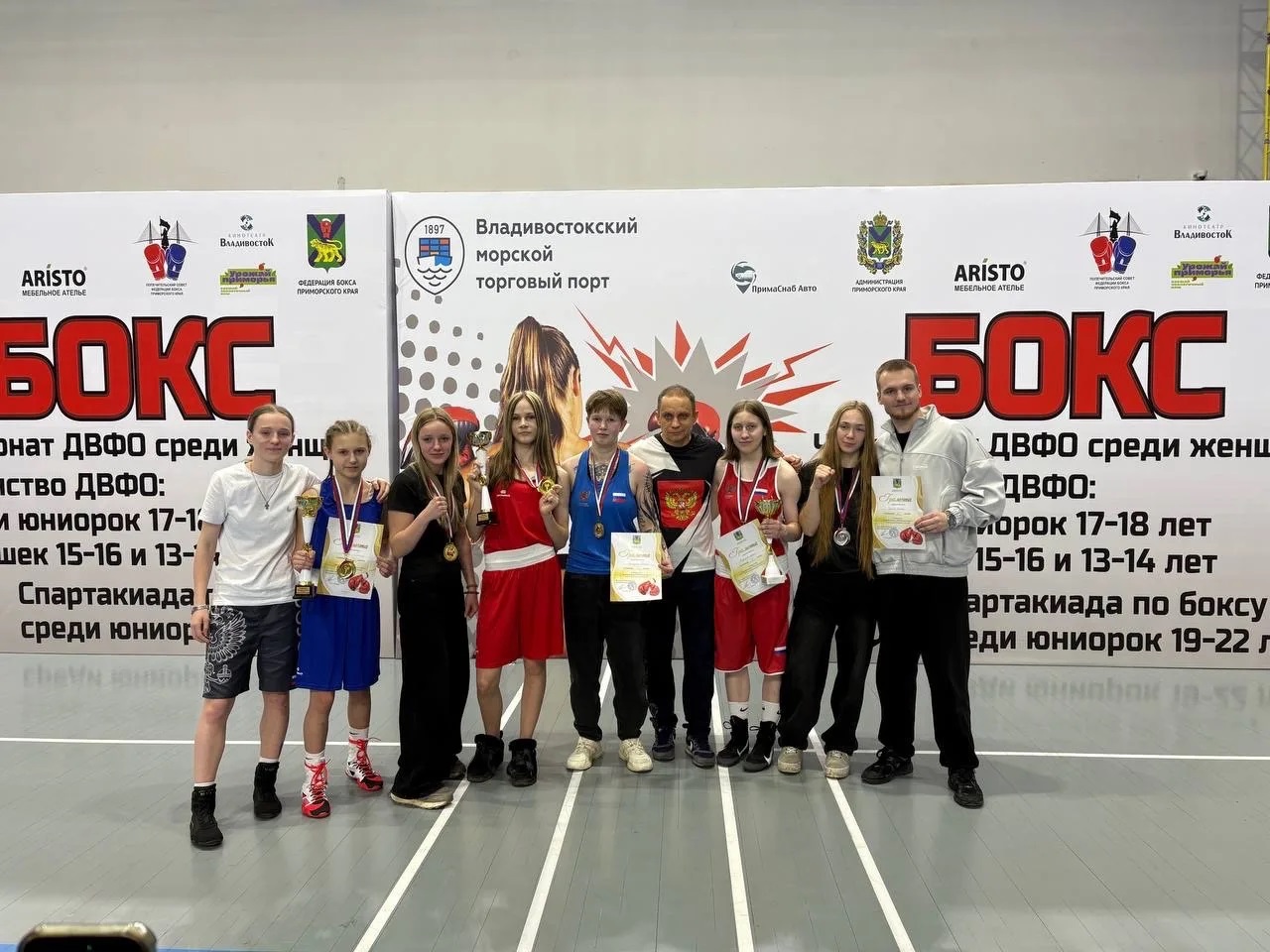 Женская сборная Хабаровского края выиграла турнир ДФО по боксу