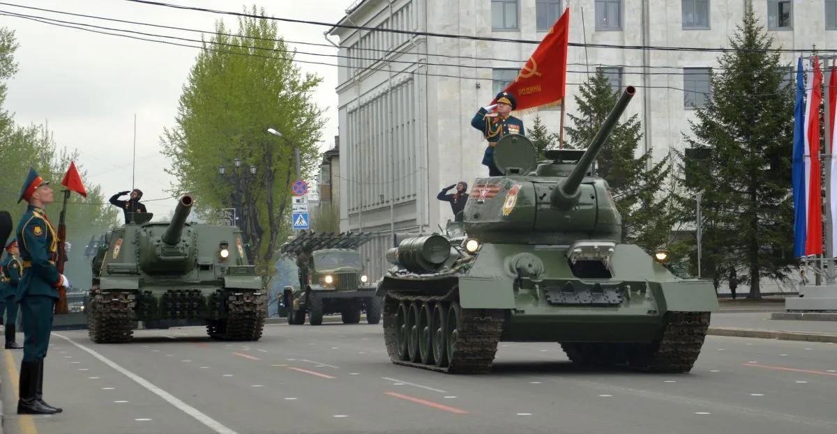 В Хабаровске перекроют улицы в центре в связи с репетицией парада Победы