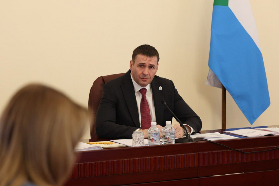 Губернатор Демешин поручил Минздраву повысить эффективность медобследований