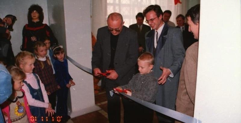 Артисты комсомольского театра хотят спасти ТЮЗ