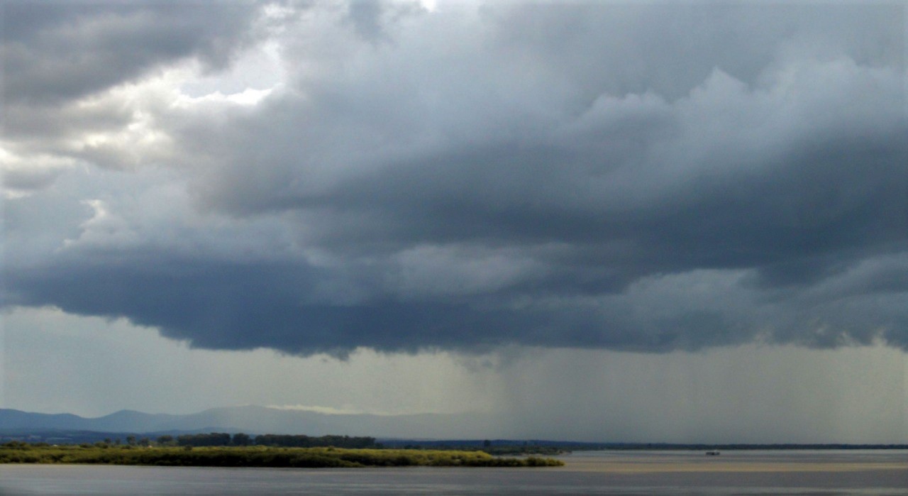 На Хабаровский край надвигаются сильные дожди и грозы