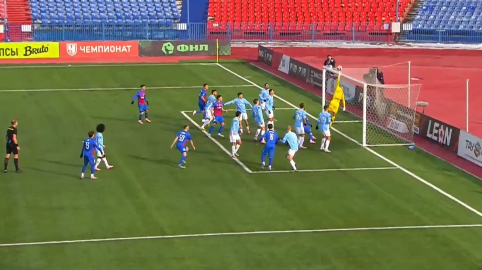 «СКА-Хабаровск» в первом домашнем матче сыграл вничью с «Родиной»