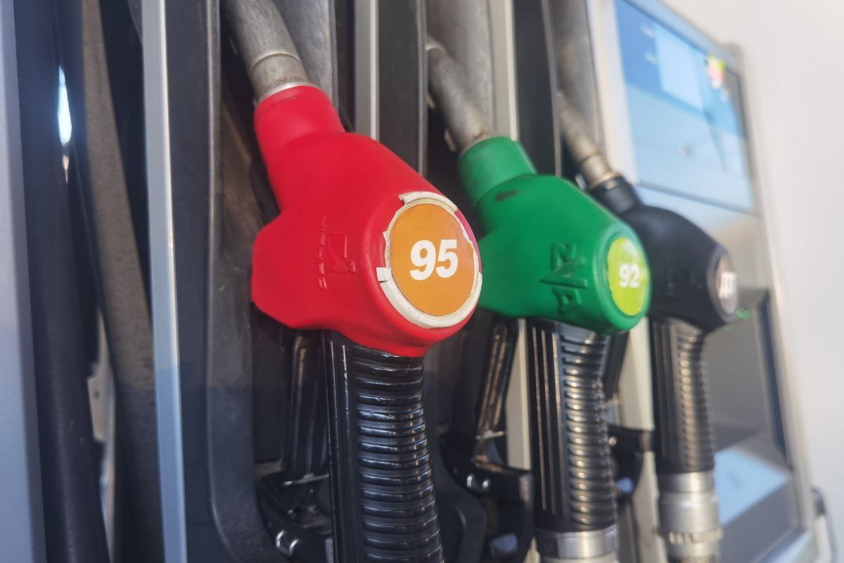 Хабаровский нефтезавод наращивает выпуск автомобильного топлива