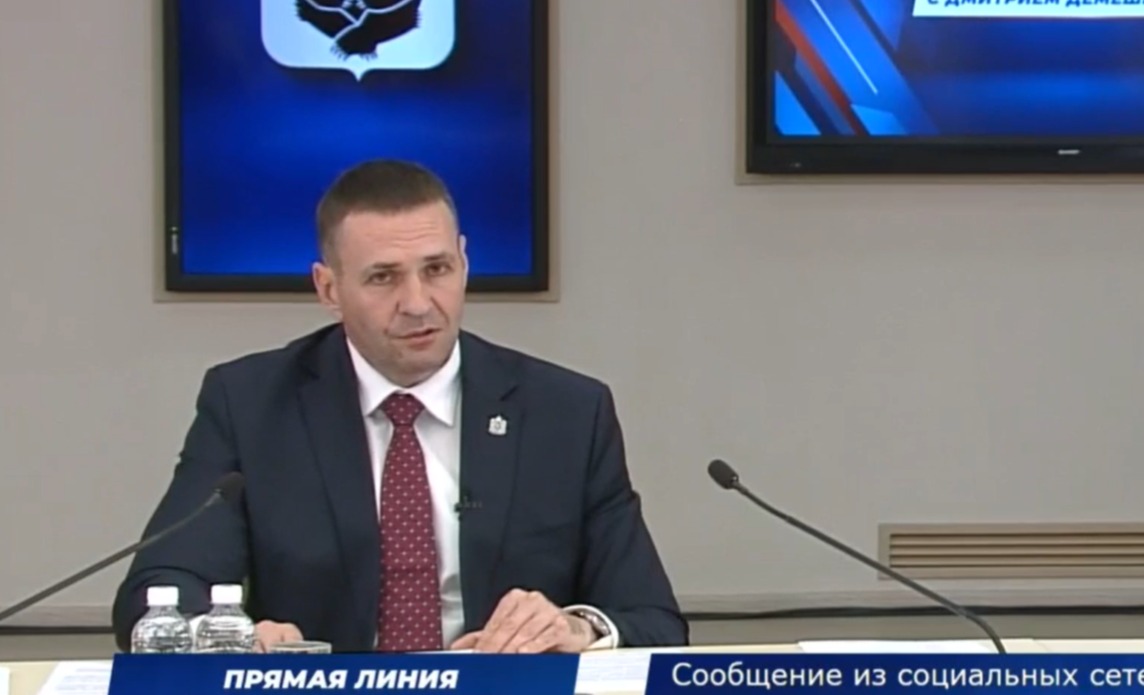 Состояние дорог в Хабаровске на личном контроле губернатора Дмитрия Демешина