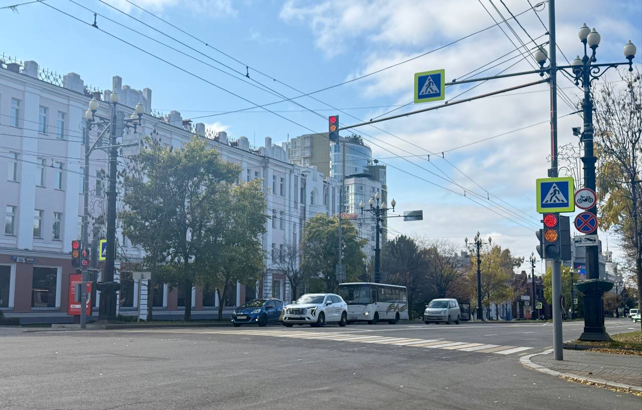 Новые светофоры заработали на центральной улице Хабаровска