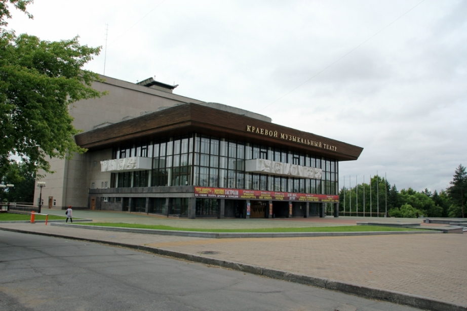 Крышу Хабаровского краевого музыкального театра отремонтируют в этом году