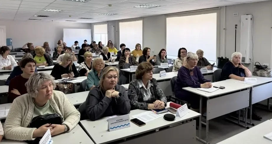 Коллектив Первой краевой больницы в Хабаровске пополнят молодые специалисты