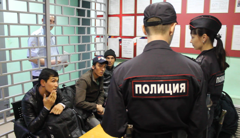 Полиция России сможет без суда высылать из страны нелегальных мигрантов