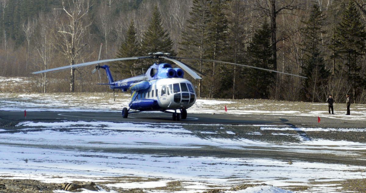 Вертолёт Ми-8 совершил жёсткую посадку в Хабаровском крае