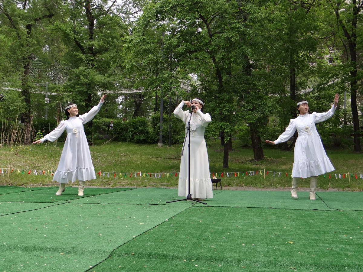 Якутский праздник лета Ысыах отметили в Хабаровске