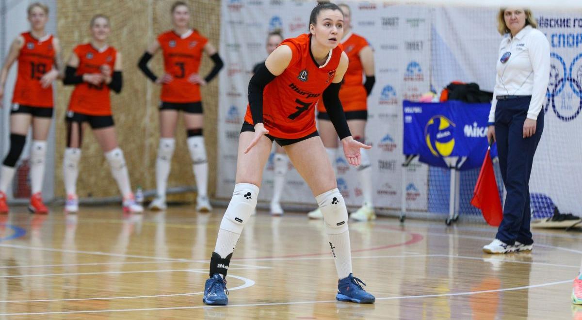 «Амурские тигрицы» выиграли дальневосточное дерби со счётом 1:3