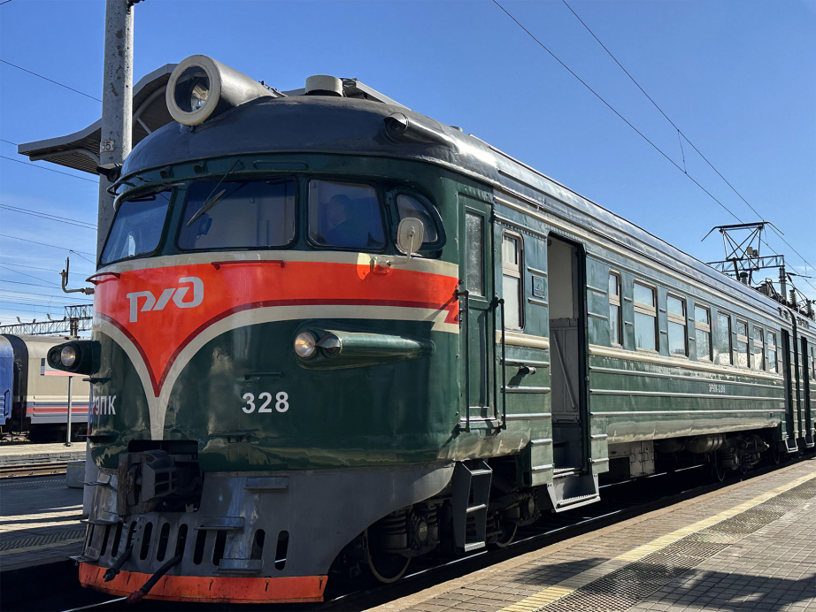 Уникальная ретро-электричка выполнила первый рейс в Хабаровском крае