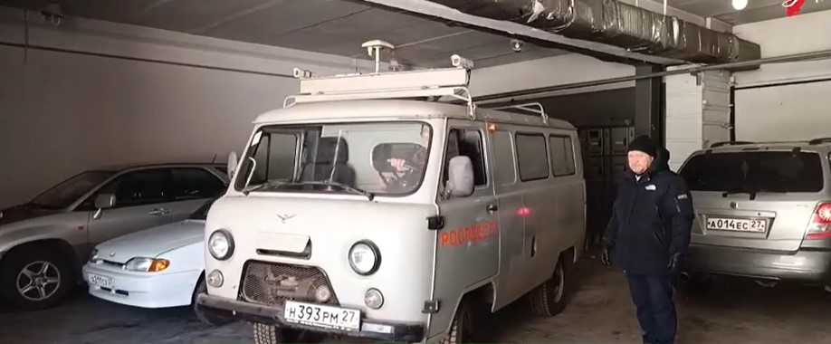 Хабаровский Росреестр передал три машины бойцам в зону СВО