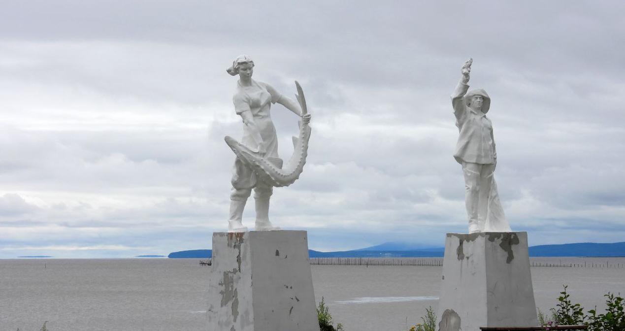 Жители северного села в Николаевском районе отстояли рыбака и рыбачку 