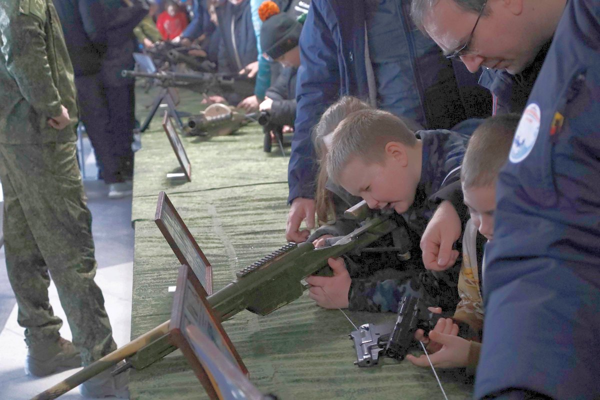 Трофейное оружие из зоны СВО покажут в Хабаровске