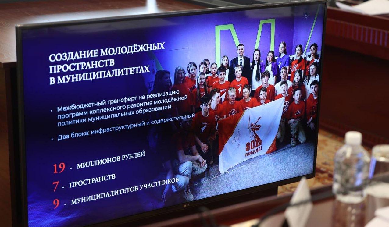 По решению Демешина в Хабаровском крае запускают проект подростковых клубов «СВОИ»
