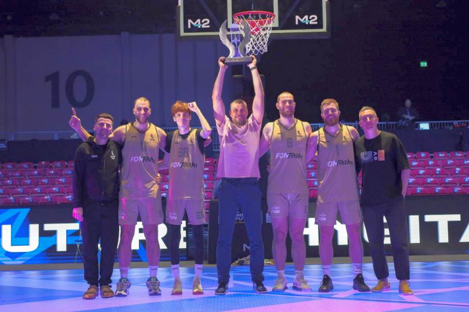 Хабаровские баскетболисты победили на фиджитал-турнире в Абу-Даби