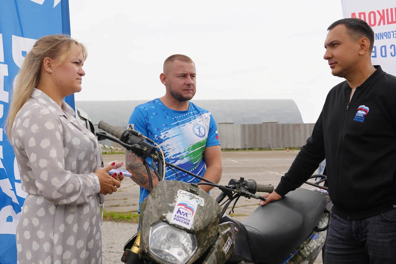 Ветеранов СВО в Хабаровском крае бесплатно учат водить мотоцикл