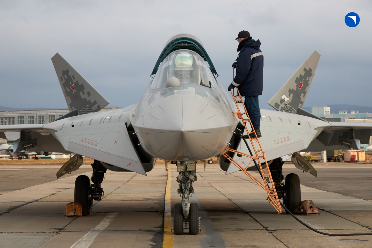 Комсомольский-на-Амуре авиазавод передал Минобороны РФ партию Су-57 и Су-35С