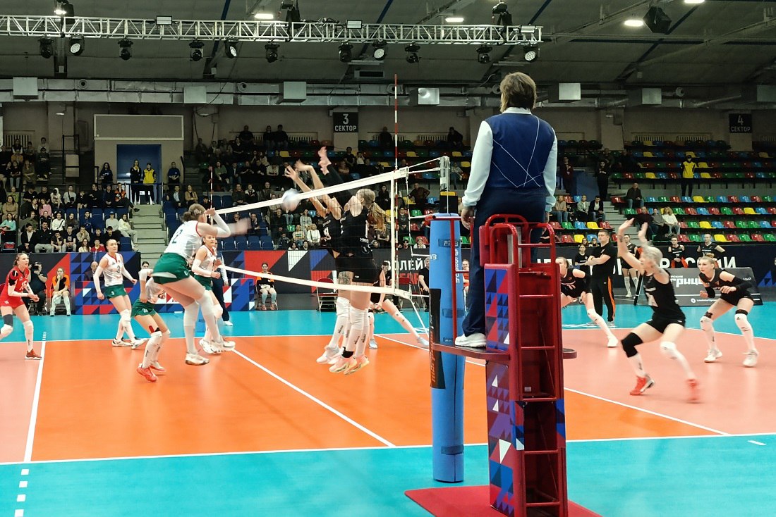 «Амурские Тигрицы» возглавили таблицу Чемпионата России по волейболу