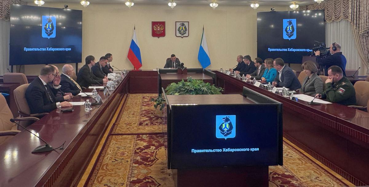 Возможности профессиональной переподготовки ветеранов СВО обсудили в Хабаровске