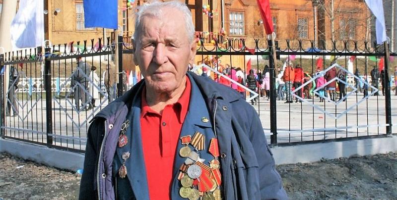 Мемориальную доску ветерану Великой Отечественной открыли в Ванинском районе