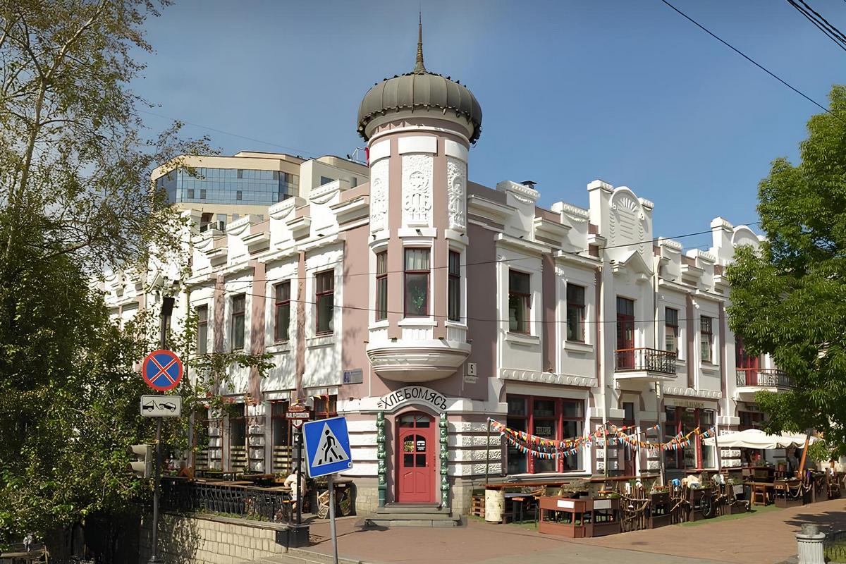 Хабаровские полицейские навели порядок в питейных заведениях в центре города