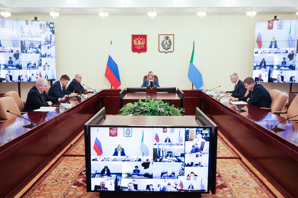 Николаевский район Хабаровского края восстанавливается после снежного циклона