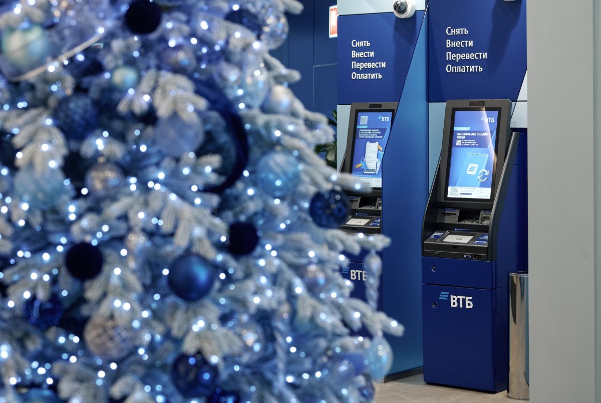 Прогноз ВТБ: ставки по вкладам на уровне 20% продержатся еще 3-4 месяца
