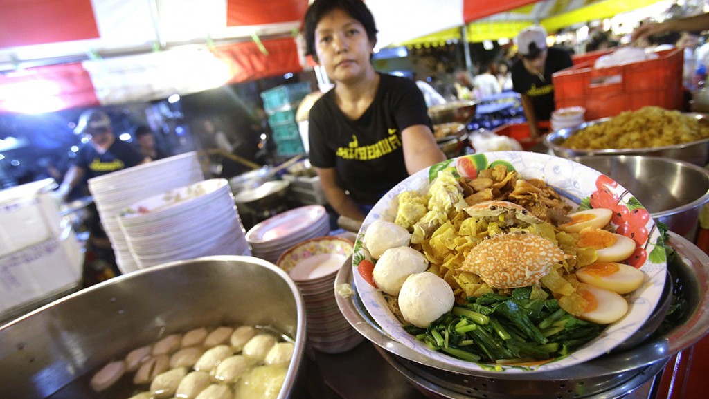 улична еда в Таиланде.jpg