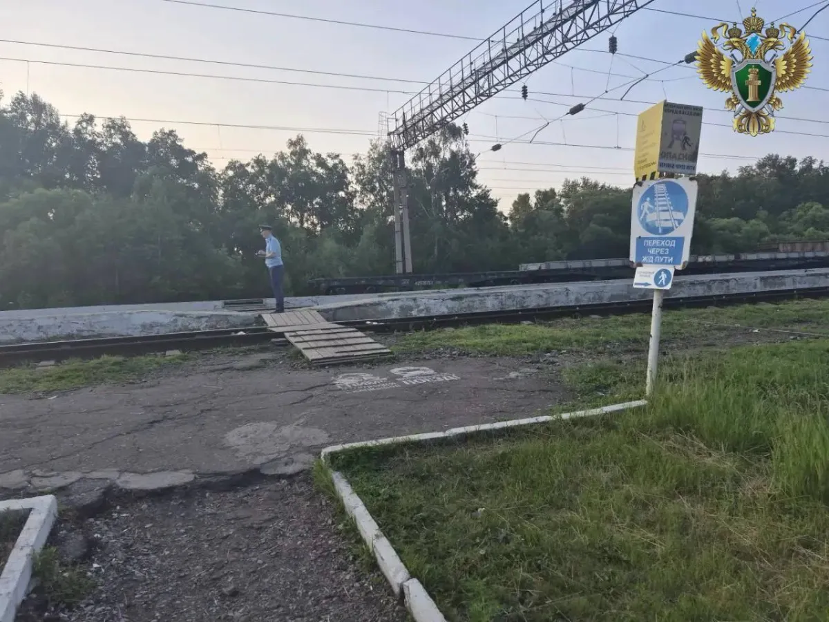 В Хабаровском крае подросток попал под грузовой поезд и скончался в больнице