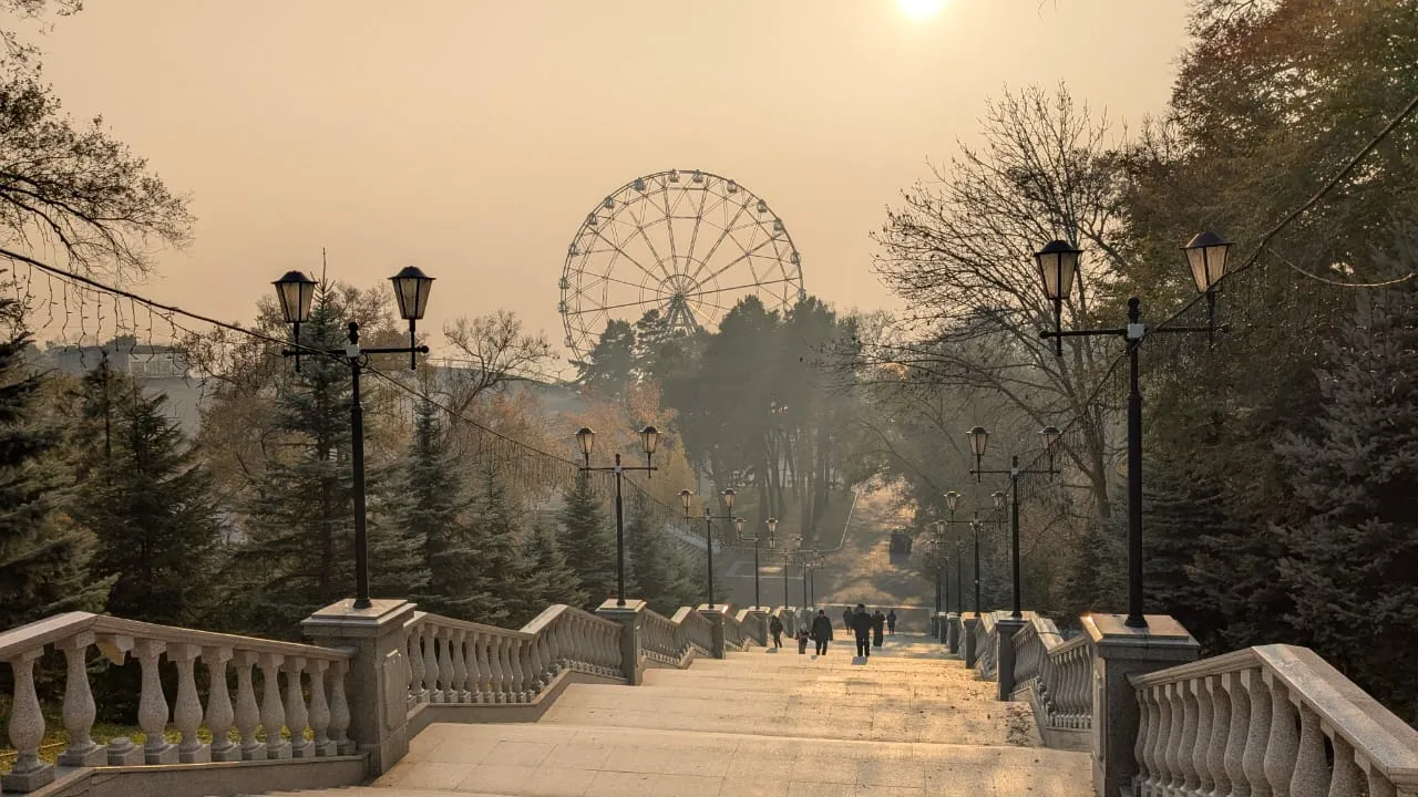 Хабаровск снова заволокло дымом с юго-западного направления