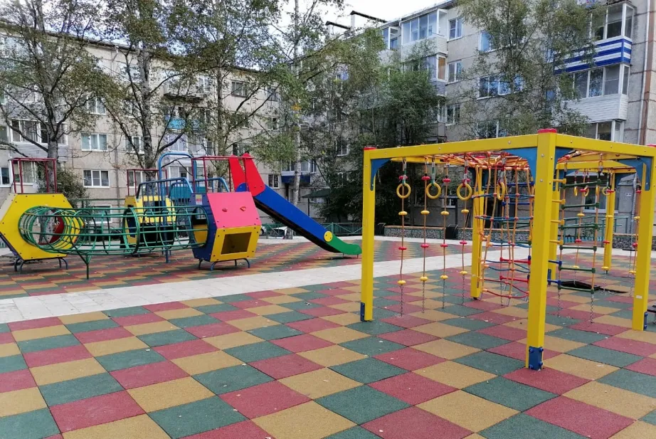 Дворы в Хабаровском крае обновляются благодаря президентской единой субсидии