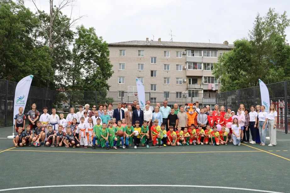 Первая «умная» спортплощадка открылась в Переяславке района имени Лазо