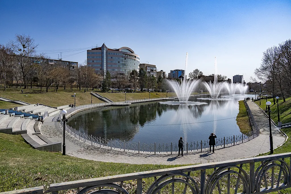 Новое лазерное шоу увидят хабаровчане на городских прудах к 9 мая