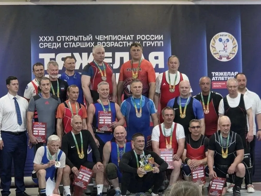 Тяжелоатлет из Комсомольска-на-Амуре завоевал 13-й титул чемпиона России
