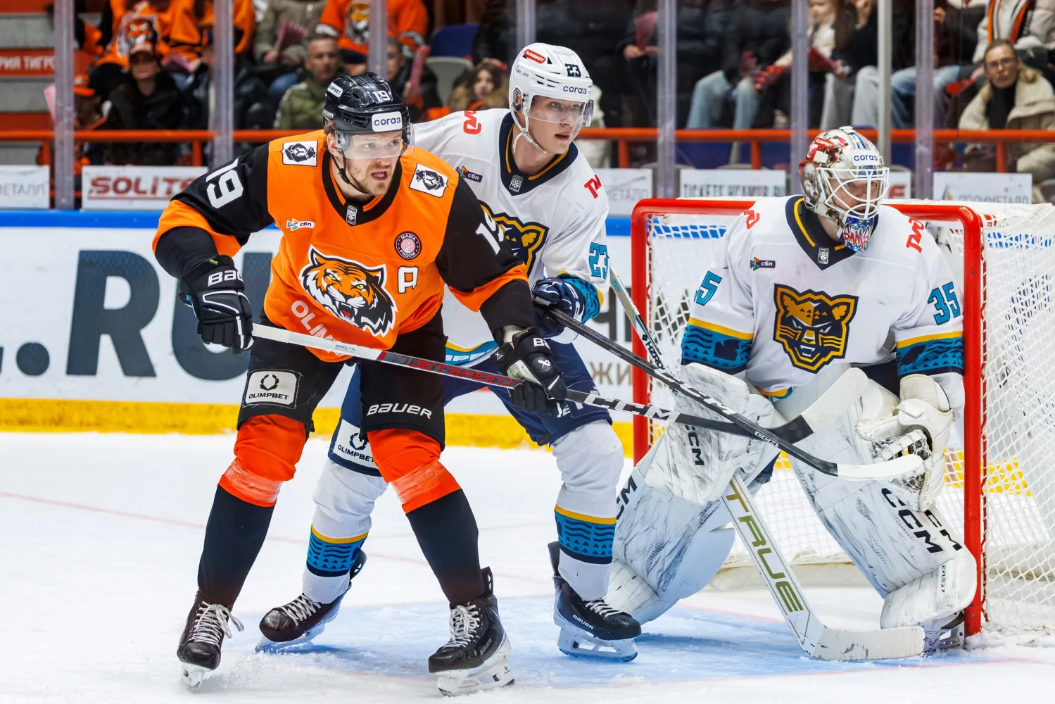 Хабаровский «Амур» дома уступил ХК «Сочи» с минимальным счётом