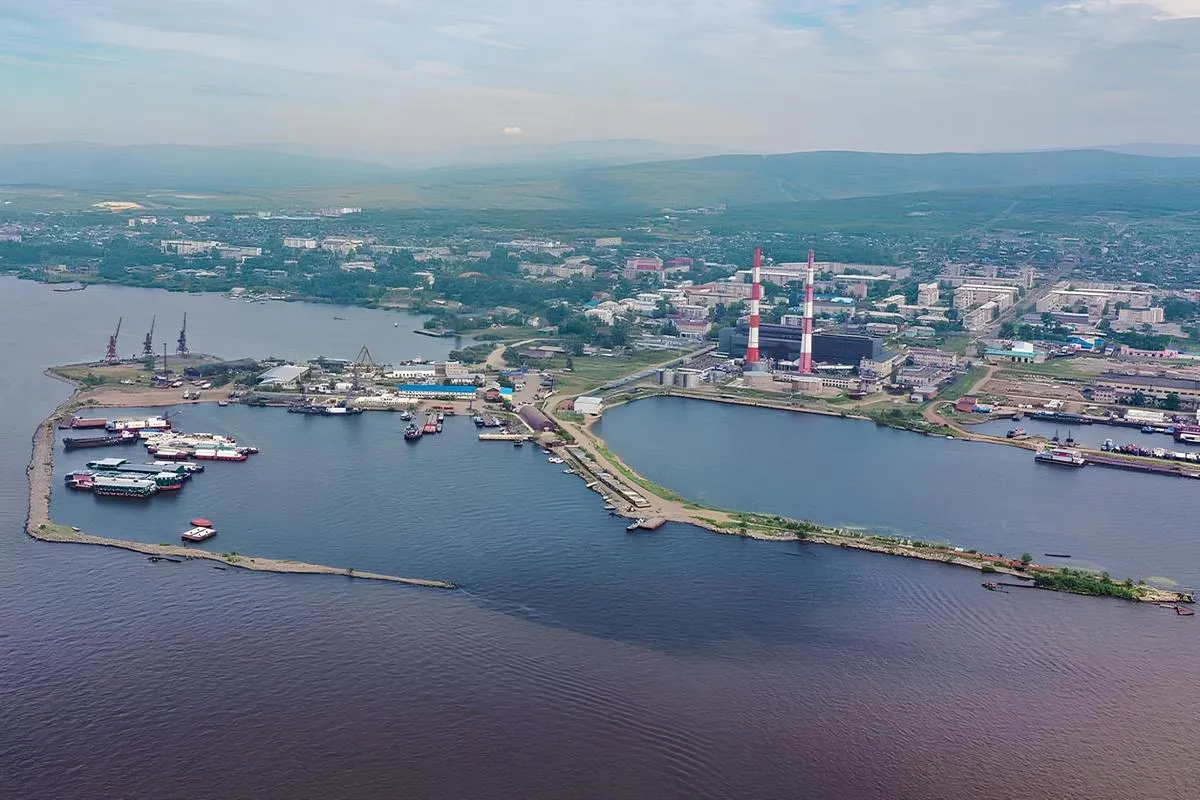 В морском порту Николаевска-на-Амуре возобновилась навигация