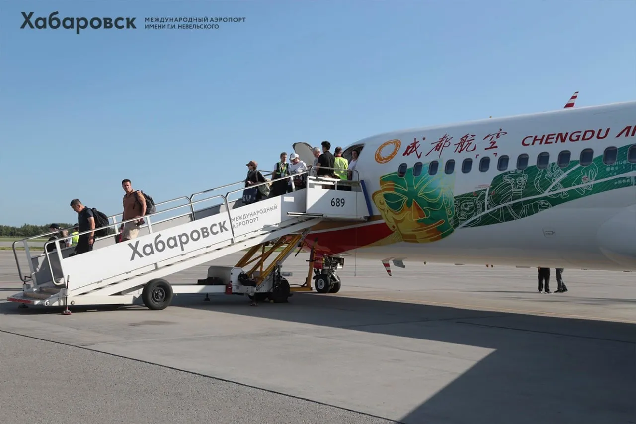 Chengdu Airlines совершила первый полёт по маршруту Хабаровск — Цзямусы