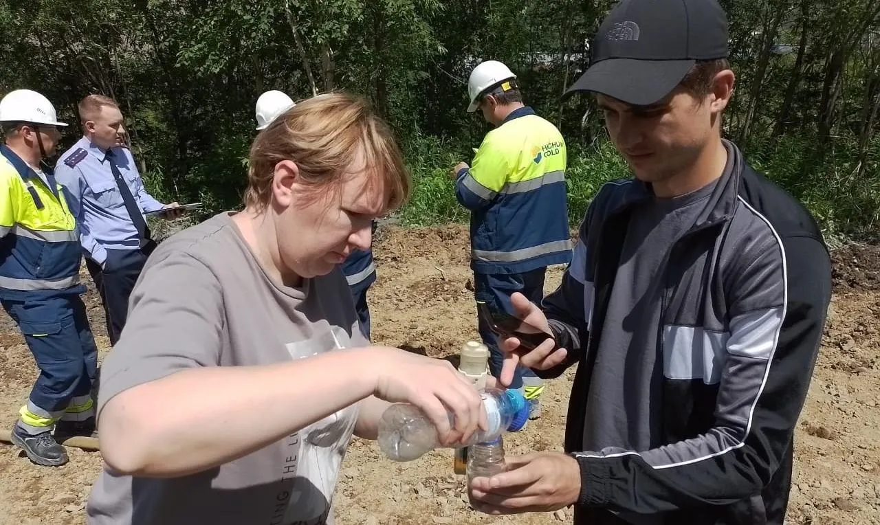 Специалисты взяли пробы воды после аварии в Многовершинном Николаевского района