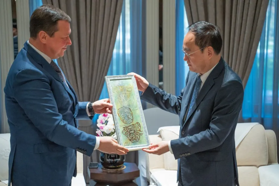 Делегация правительства Хабаровского края совершает официальный визит в КНР