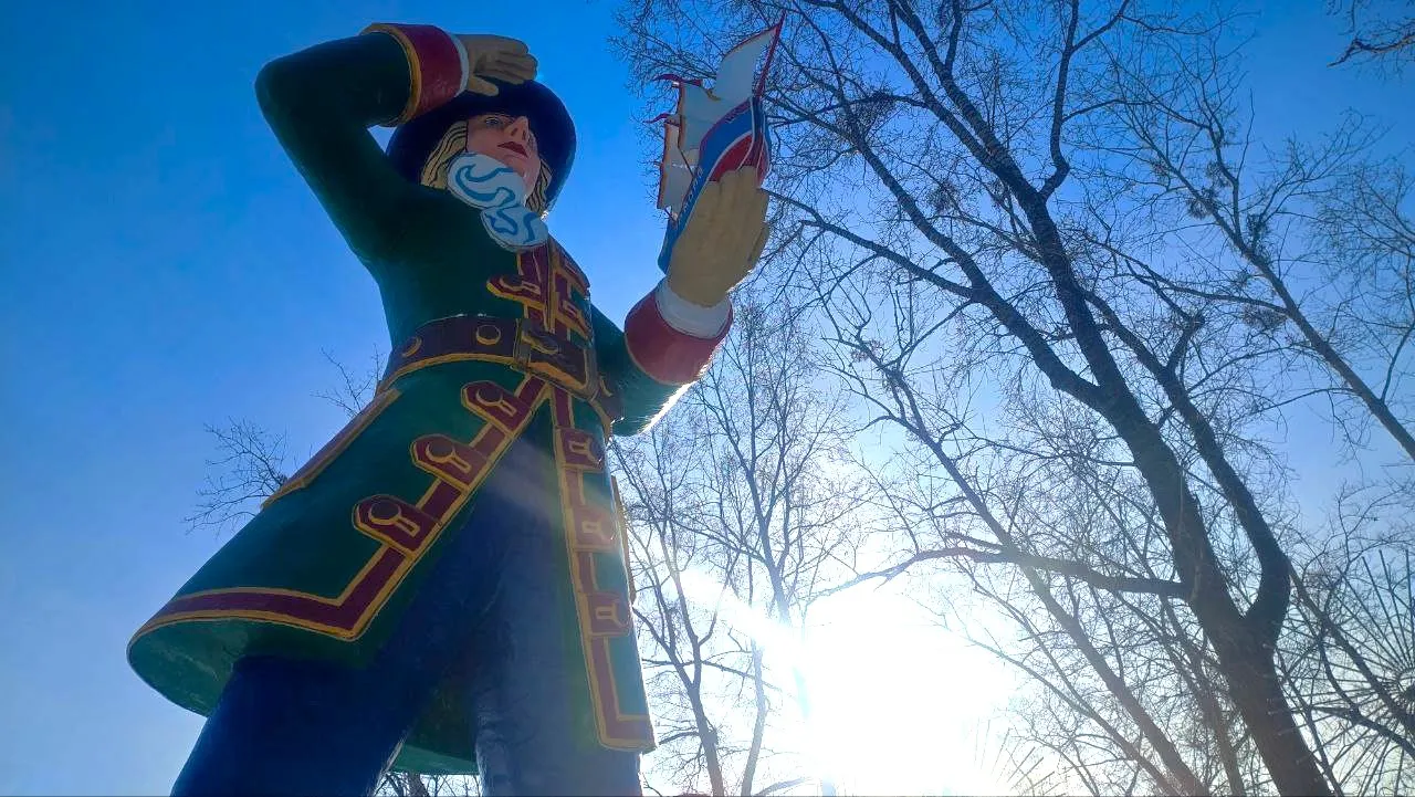 Когда появилась традиция украшать ёлку на главной площади Хабаровска?