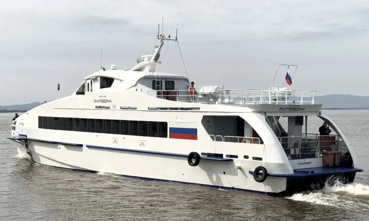 Минтранс назвал причину поломки хабаровского теплохода «70 лет Победы»