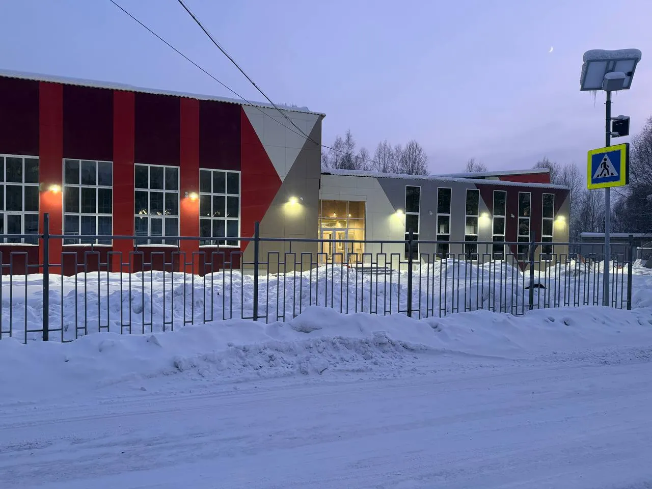 В Чегдомыне по федеральному проекту отреставрировали главное детское учреждение