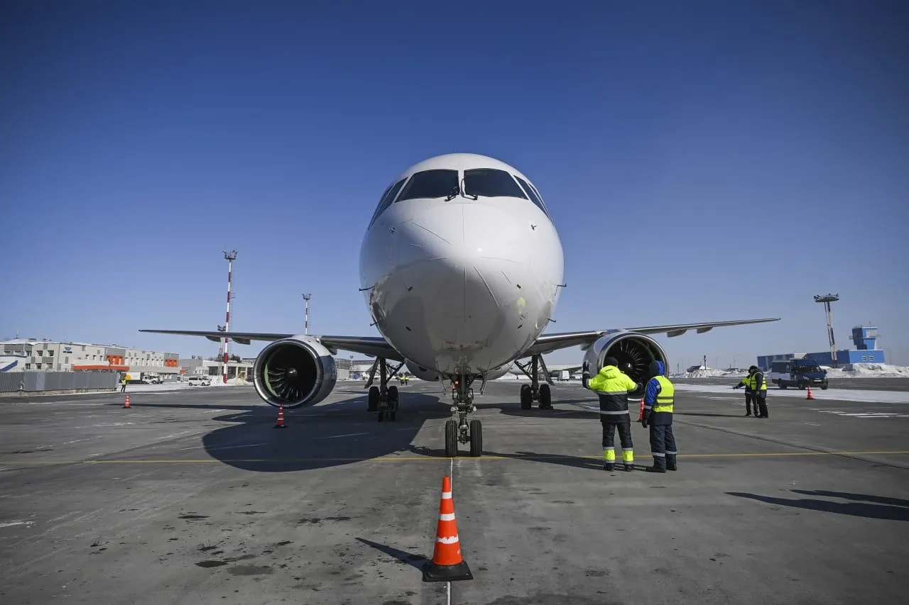 Хабаровчанам порекомендовали проверить свои загранпаспорта