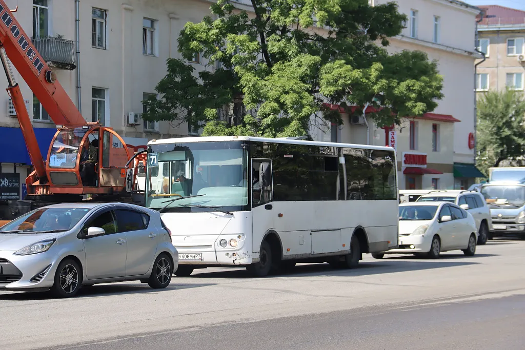 Автобусы пустят в объезд улицы Суворова в Хабаровске с 6 сентября